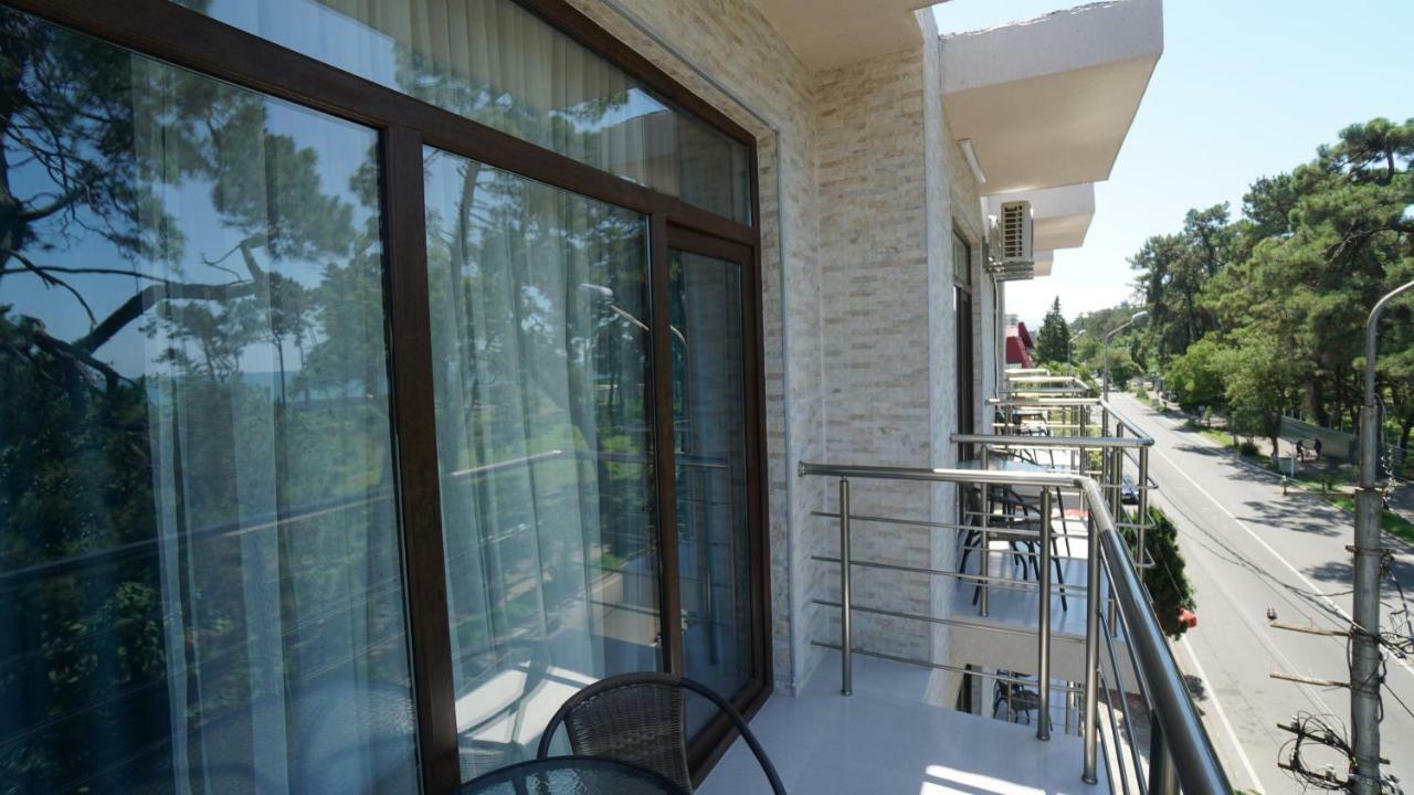 Hotel Horizon Kobuleti Bagian luar foto