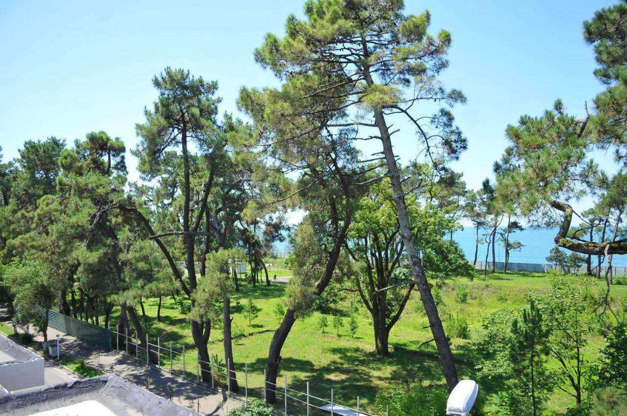 Hotel Horizon Kobuleti Bagian luar foto