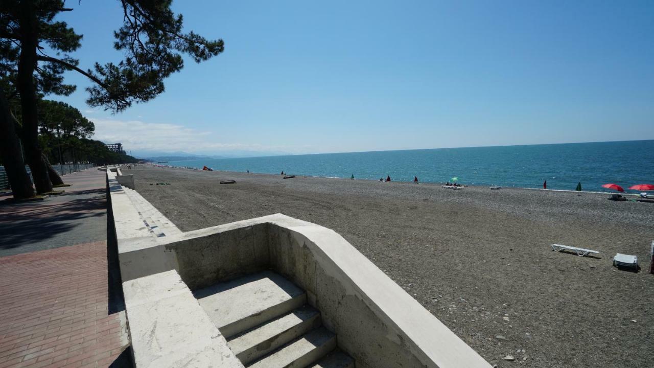 Hotel Horizon Kobuleti Bagian luar foto
