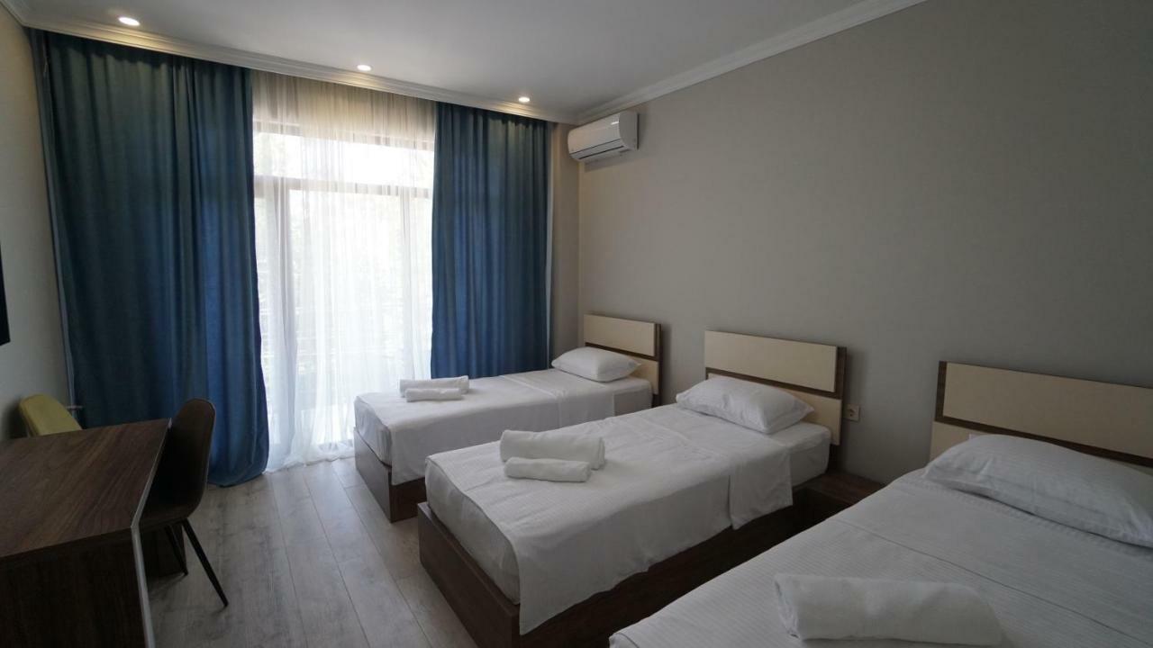 Hotel Horizon Kobuleti Bagian luar foto
