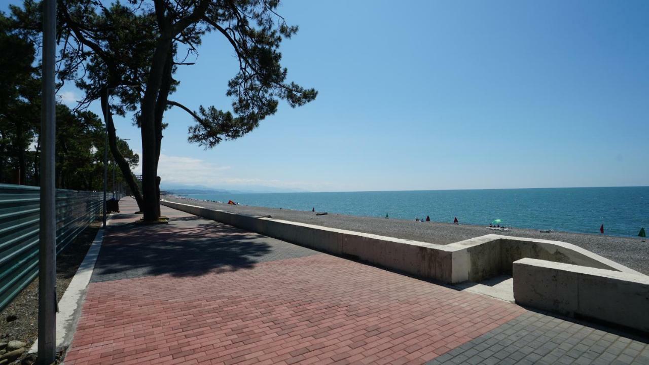 Hotel Horizon Kobuleti Bagian luar foto